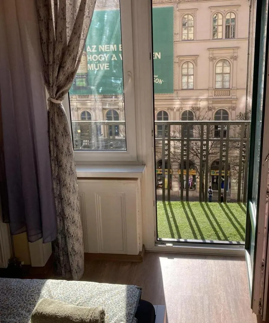 Golden Quarter Apartment Будапешт