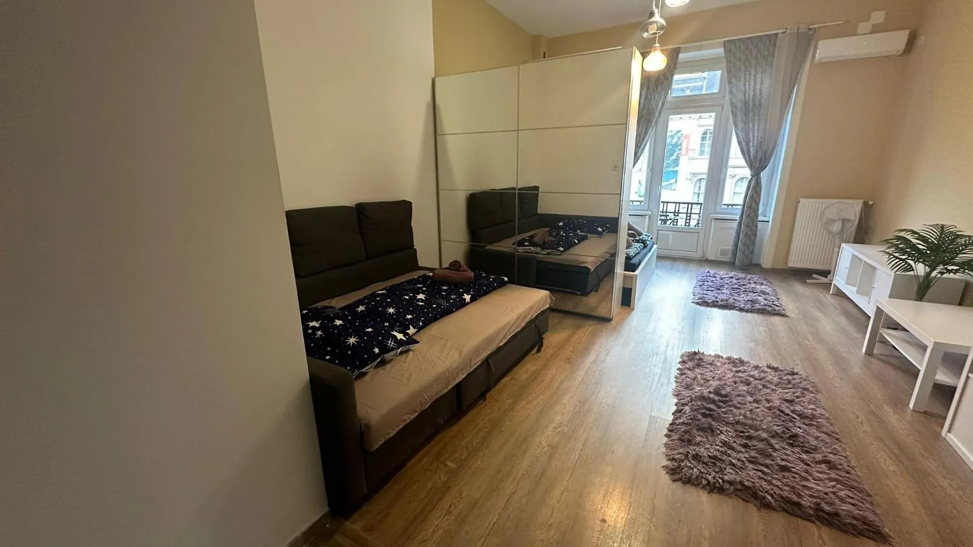 Golden Quarter Apartment بودابست